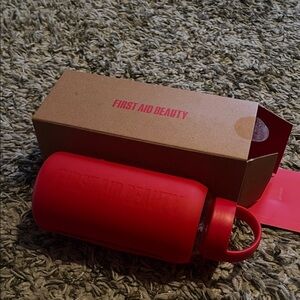FIRST AID BEAUTY NEW WATER BOTTLE!!